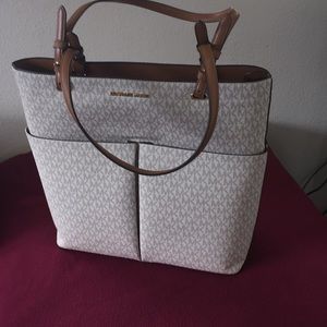Michael Kors tote